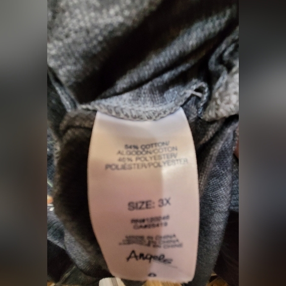 Floral Print Gray Top - Picture 4 of 4